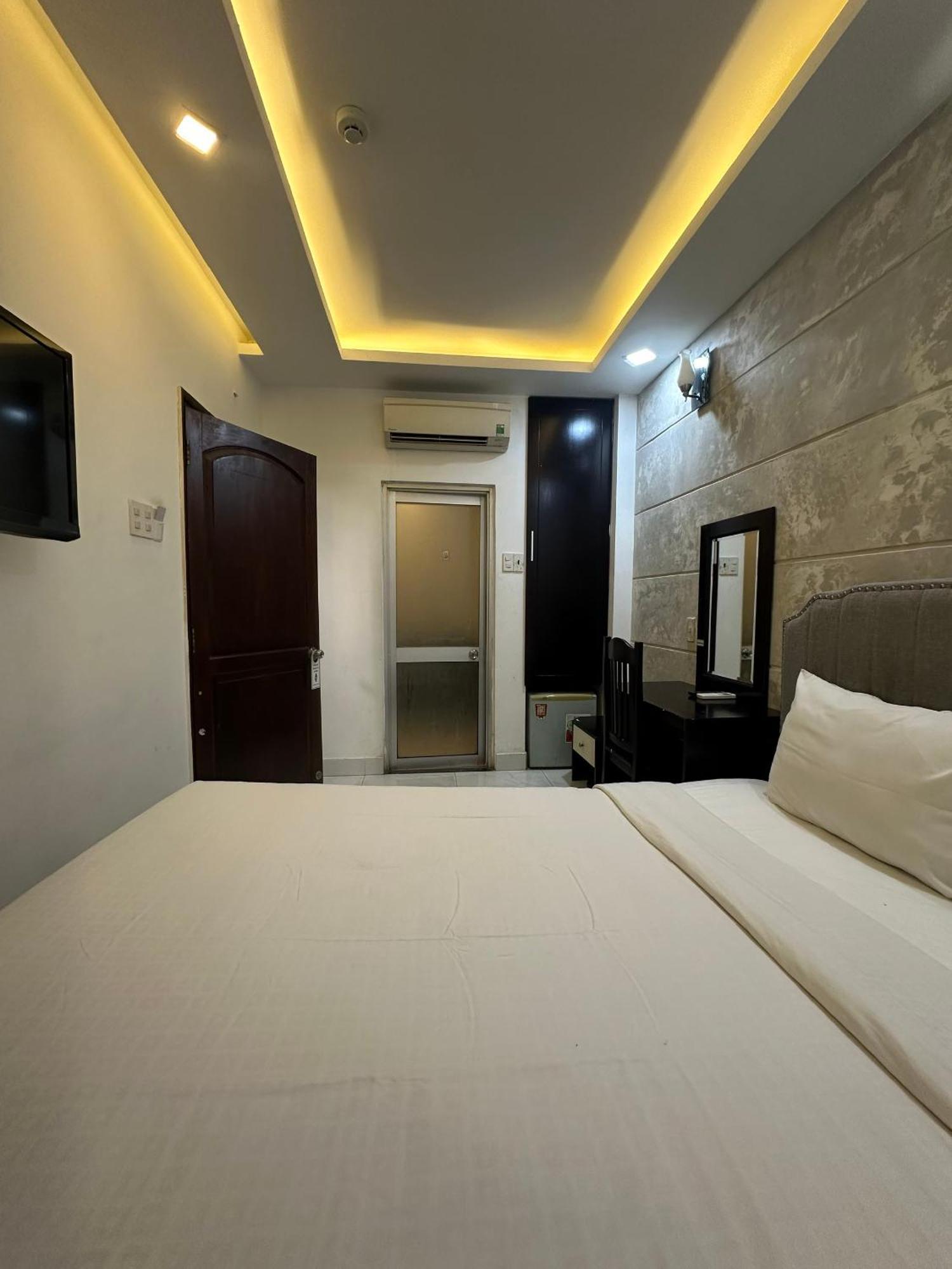 Yaya Sai Gon Hotel Bui Vien Walking Street Ho Chi Minh Zewnętrze zdjęcie